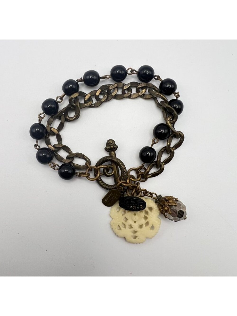 Grandmothers Buttons Bracelet Black Bead Brass Chain Charms Toggle Clasp 6.75"